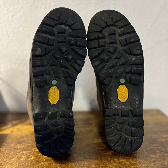SCARPA Fuego Wildland Fire Boots, M’s size 7.5 Reg (EU 40.5)